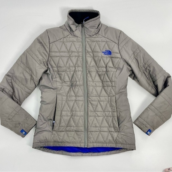 The North Face Jackets & Blazers - The Northface grey blue puffer thermaball trakker jacket women's S athleisure